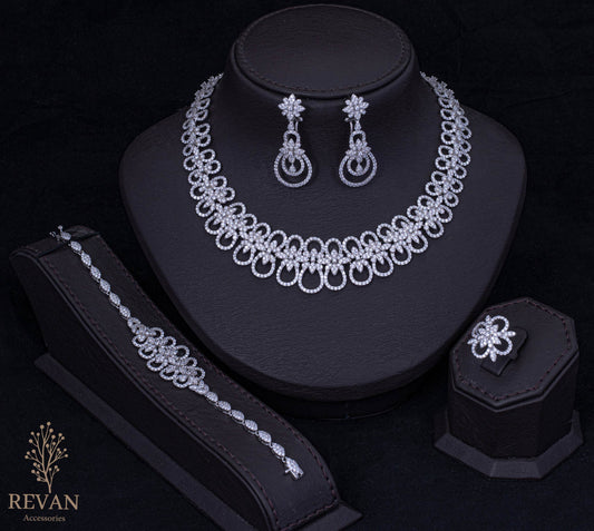 ✨ طقم فاخر بتفاصيل أنيقة