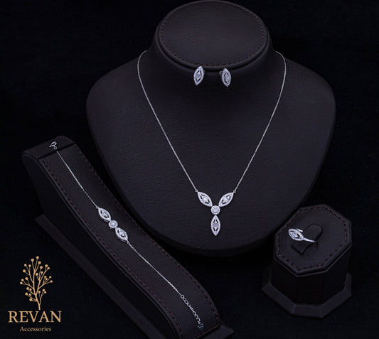 طقم فضة 925 بتصميم عصري 🧿