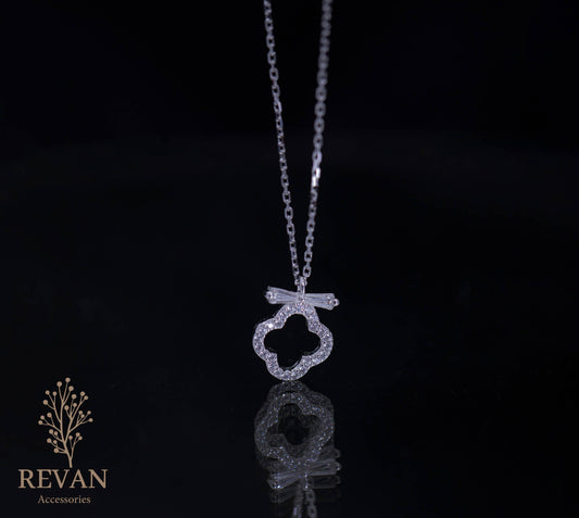 تعليقة فضة 925 بتصميم ناعم وبسيط